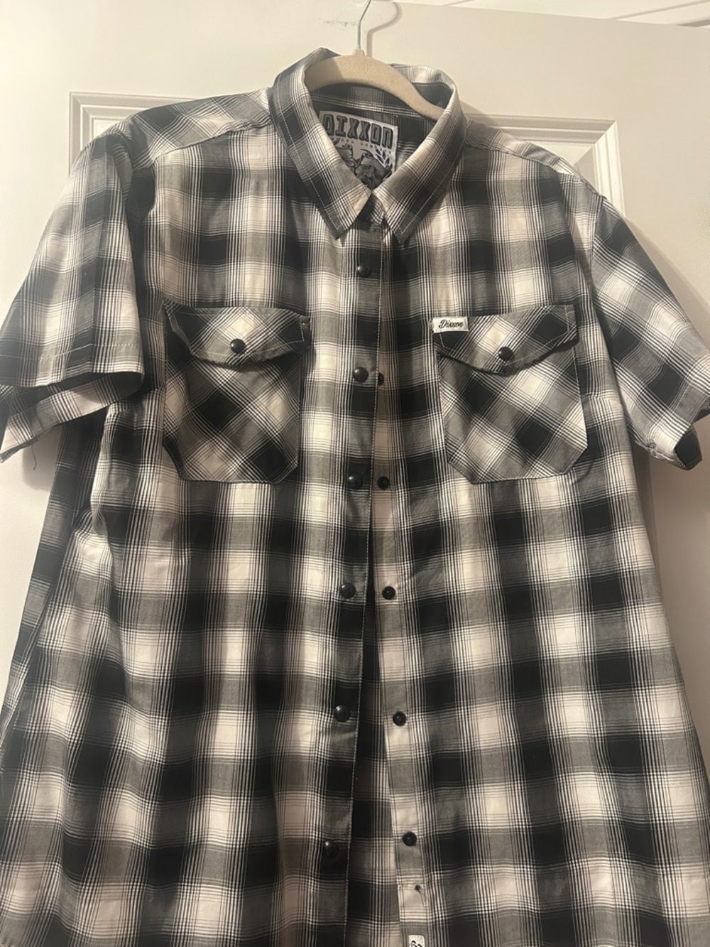 DIXXON Black & White Plaid Short Sleeve Button-Front Shirt